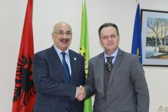 Ambasadori i Shtetit të Kuvajtit, vizitë në Universitetin e Elbasanit, Uniel