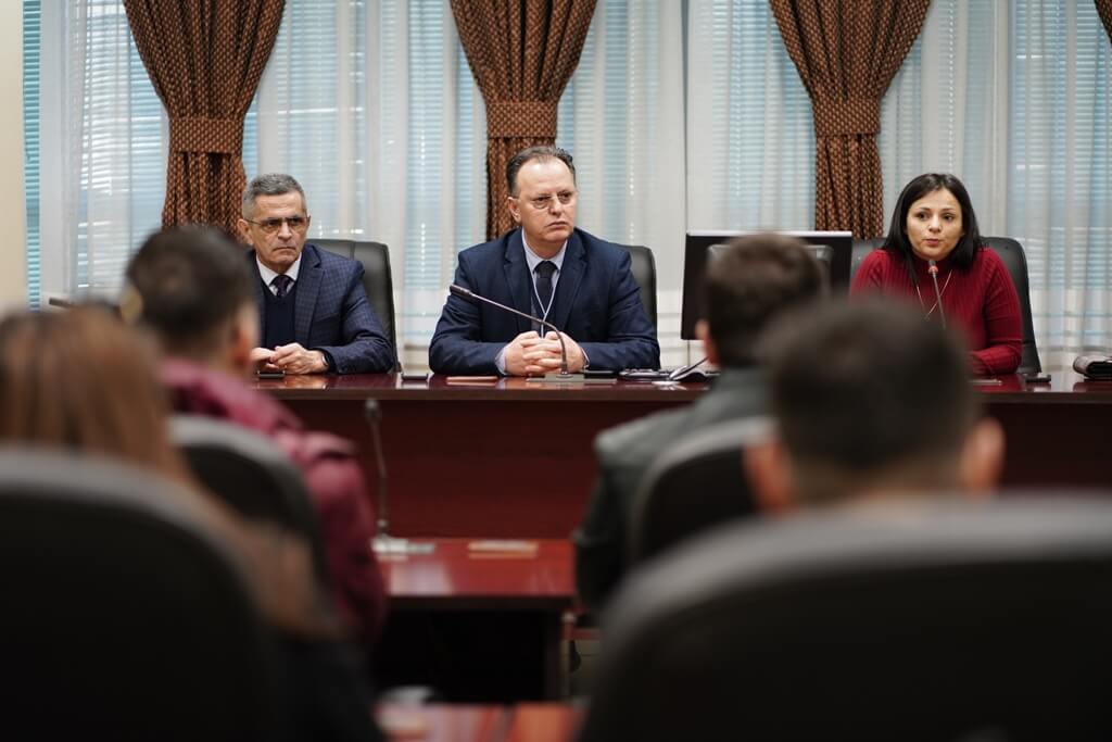 Finalizimi i programit të praktikave të punësimit në UE, Uniel