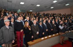 Presidenti i Republikes nderon me titullin “Nderi i Kombit” shkollen “Normale”, Uniel