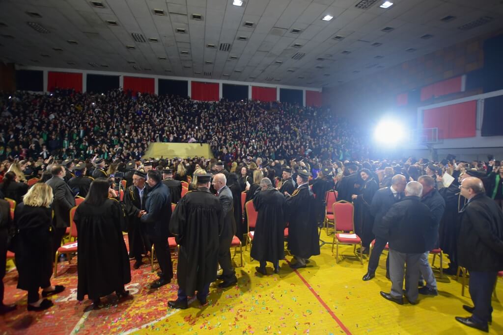 Universiteti i Elbasanit “Aleksandër Xhuvani” zhvilloi Ceremoninë e diplomimit të studentëve për vitin akademik 2018-2019, Uniel