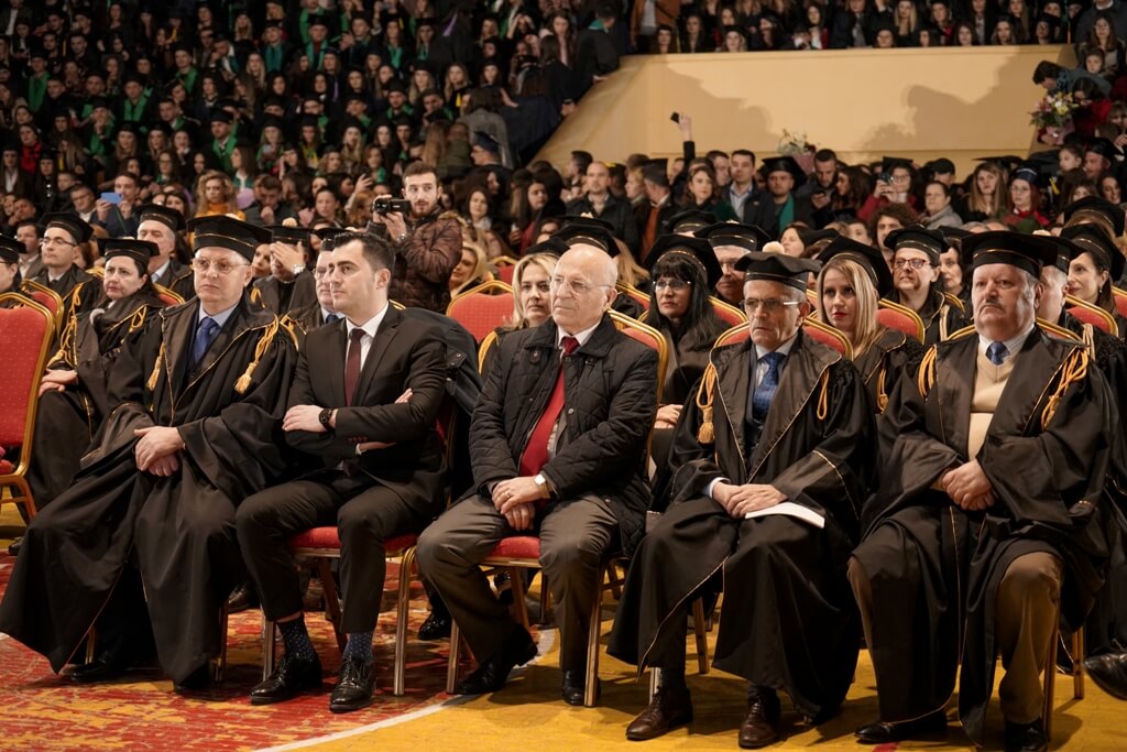 Universiteti i Elbasanit “Aleksandër Xhuvani” zhvilloi Ceremoninë e diplomimit të studentëve për vitin akademik 2018-2019, Uniel