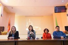Ministri i Drejtësisë Znj.Etilda Gjonaj zhvillon bashkëbisedim me studentët dhe stafin akademik të FE ,UNIEL