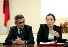  Zv/Kryeministri, Znj. Senida Mesi zhvillon bashkëbisedim me stafin dhe studentët e FE,UNIEL