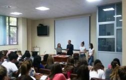 Sesion informimi mbi mundësi punësimi nga Departamenti i Administratës Publike ,UNIEL