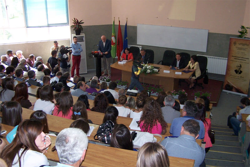 Zhvillohet Konferenca Ndërkombëtare “Letërsia dhe Kultura Arbëreshe” 
