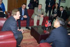 Ambasadori Amerikan Donald Lu viziton Universitetin e Elbasan, Uniel