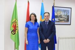 Parlamentarja suedeze takime dhe leksion të hapur në Universitetin e Elbasanit, Uniel