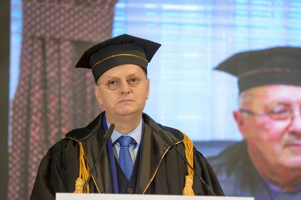 Fjala e Rektorit të Universitetit të Elbasanit “Aleksandër Xhuvani”, prof. dr. Skender Topi, në ceremoninë e diplomimit të studentëve, viti akademik 2018-2019, Uniel
