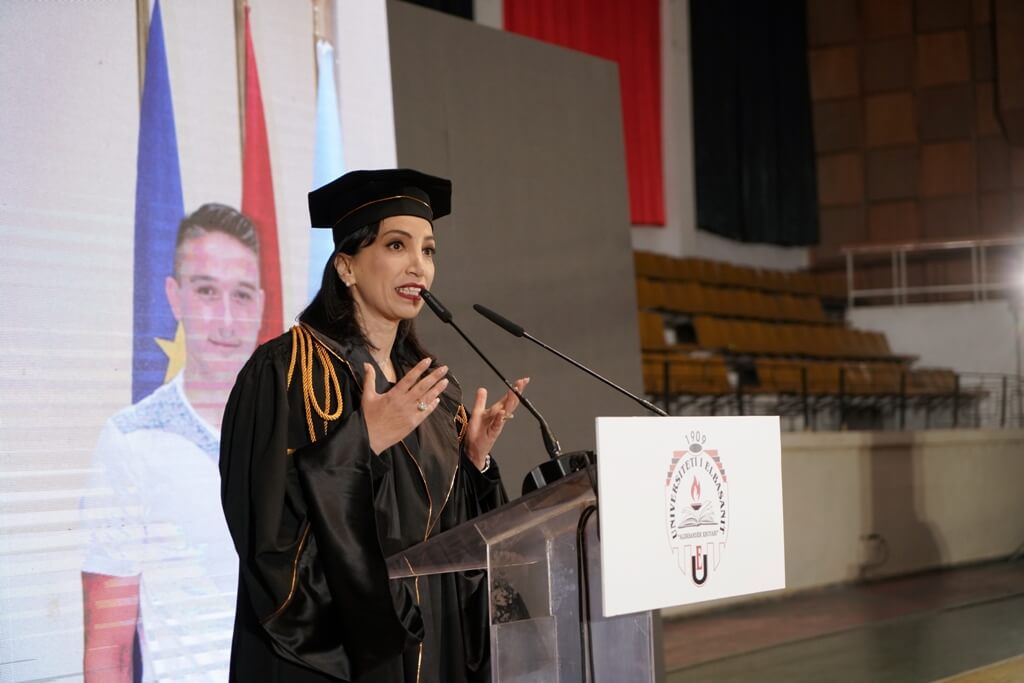 Universiteti i Elbasanit “Aleksandër Xhuvani” zhvilloi Ceremoninë e diplomimit të studentëve për vitin akademik 2018-2019, Uniel