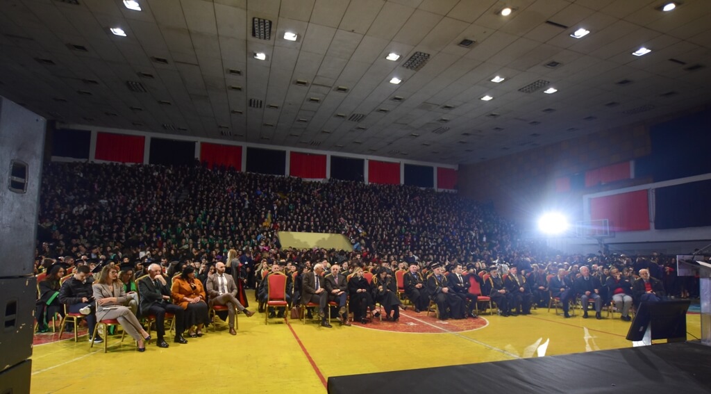 Universiteti i Elbasanit “Aleksandër Xhuvani” zhvilloi Ceremoninë e diplomimit të studentëve për vitin akademik 2018-2019, Uniel
