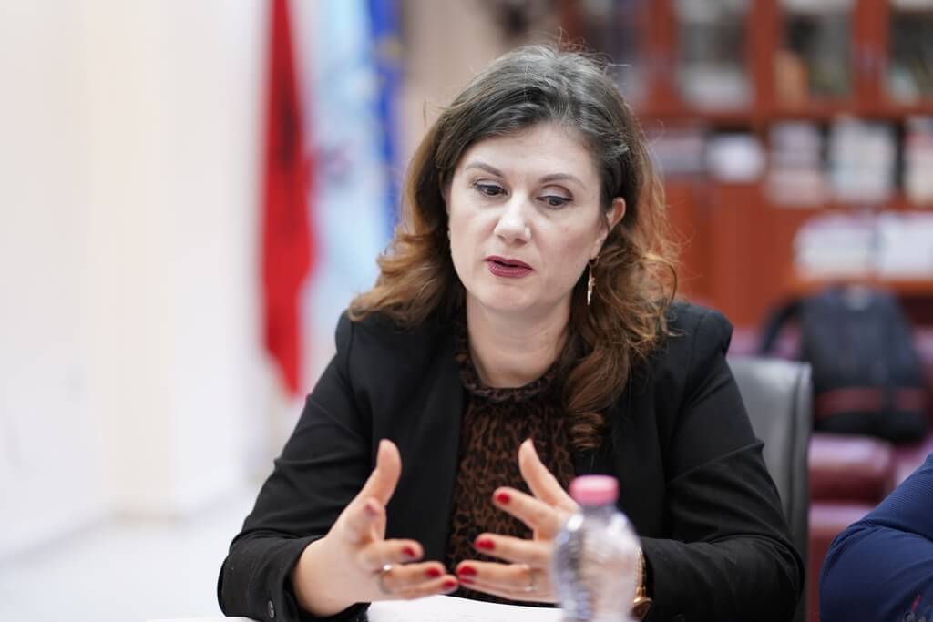Rektori i Universitetit të Elbasanit, prof. dr. Skender Topi, takim me ambasadoren e Malit të Zi në Shqipëri, Uniel